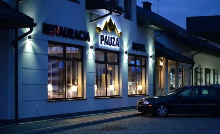 Hotel Pauza Радзин Подляски Екстериор снимка