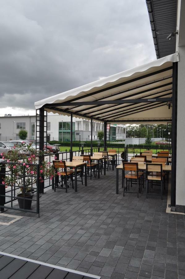 Hotel Pauza Радзин Подляски Екстериор снимка